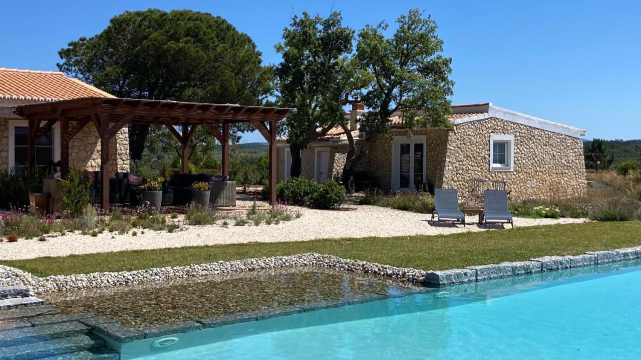 アルジェズール Sussurros Do Monte Bed & Breakfast エクステリア 写真