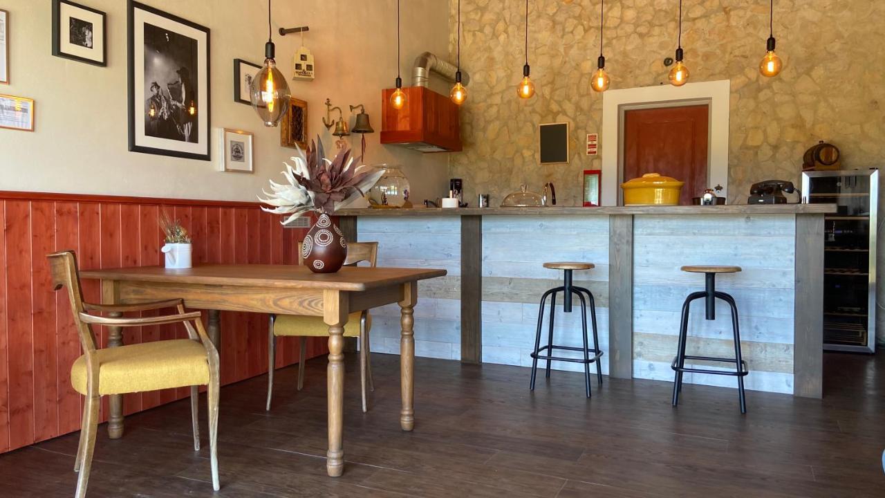 アルジェズール Sussurros Do Monte Bed & Breakfast エクステリア 写真